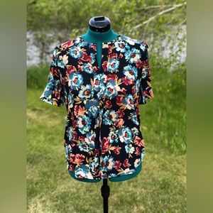 Can Heusen floral top